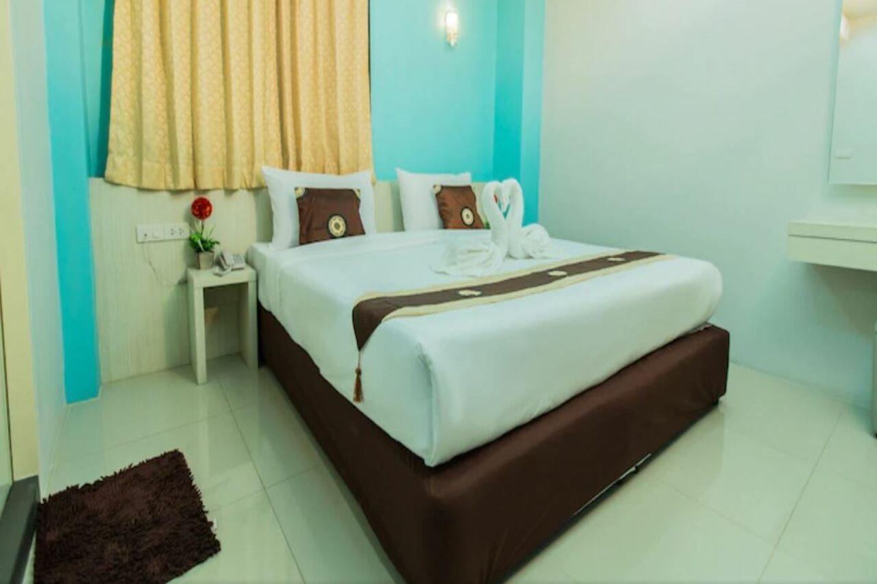 Le Touche Hotel Bangkok Eksteriør billede