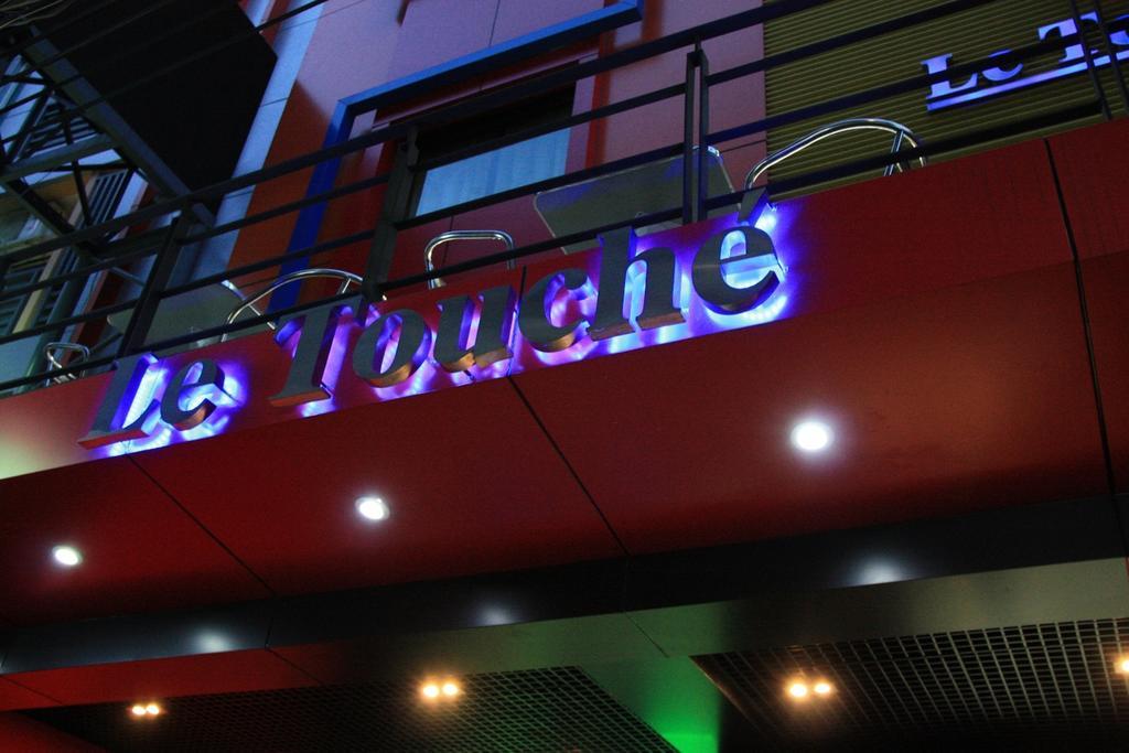 Le Touche Hotel Bangkok Eksteriør billede