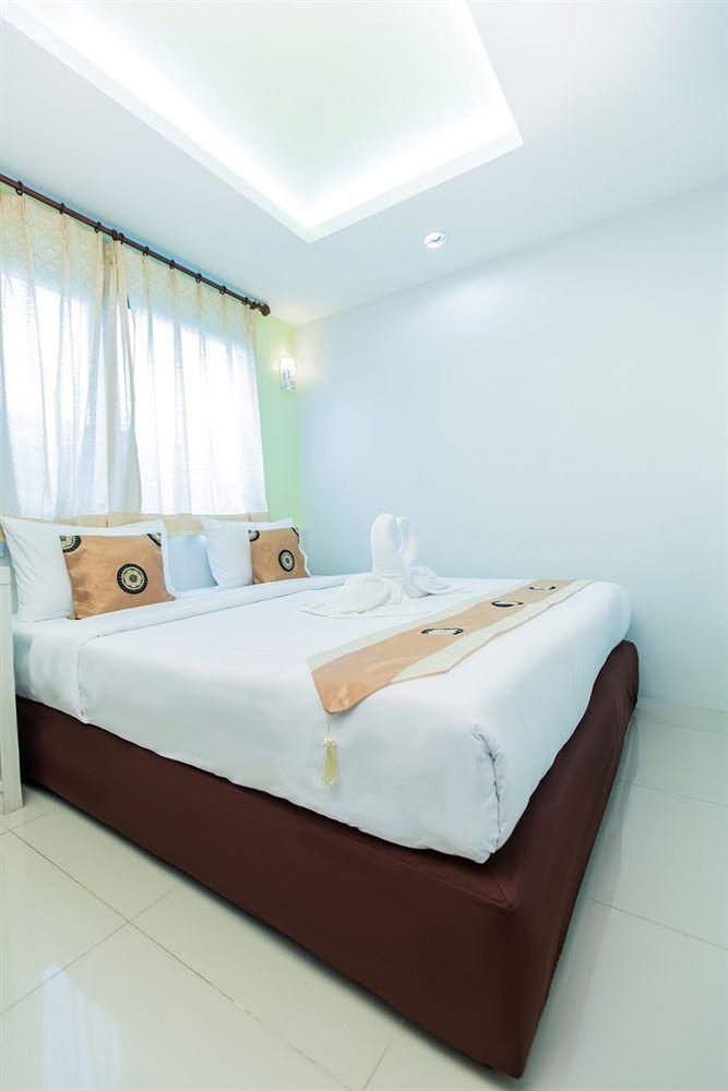 Le Touche Hotel Bangkok Eksteriør billede