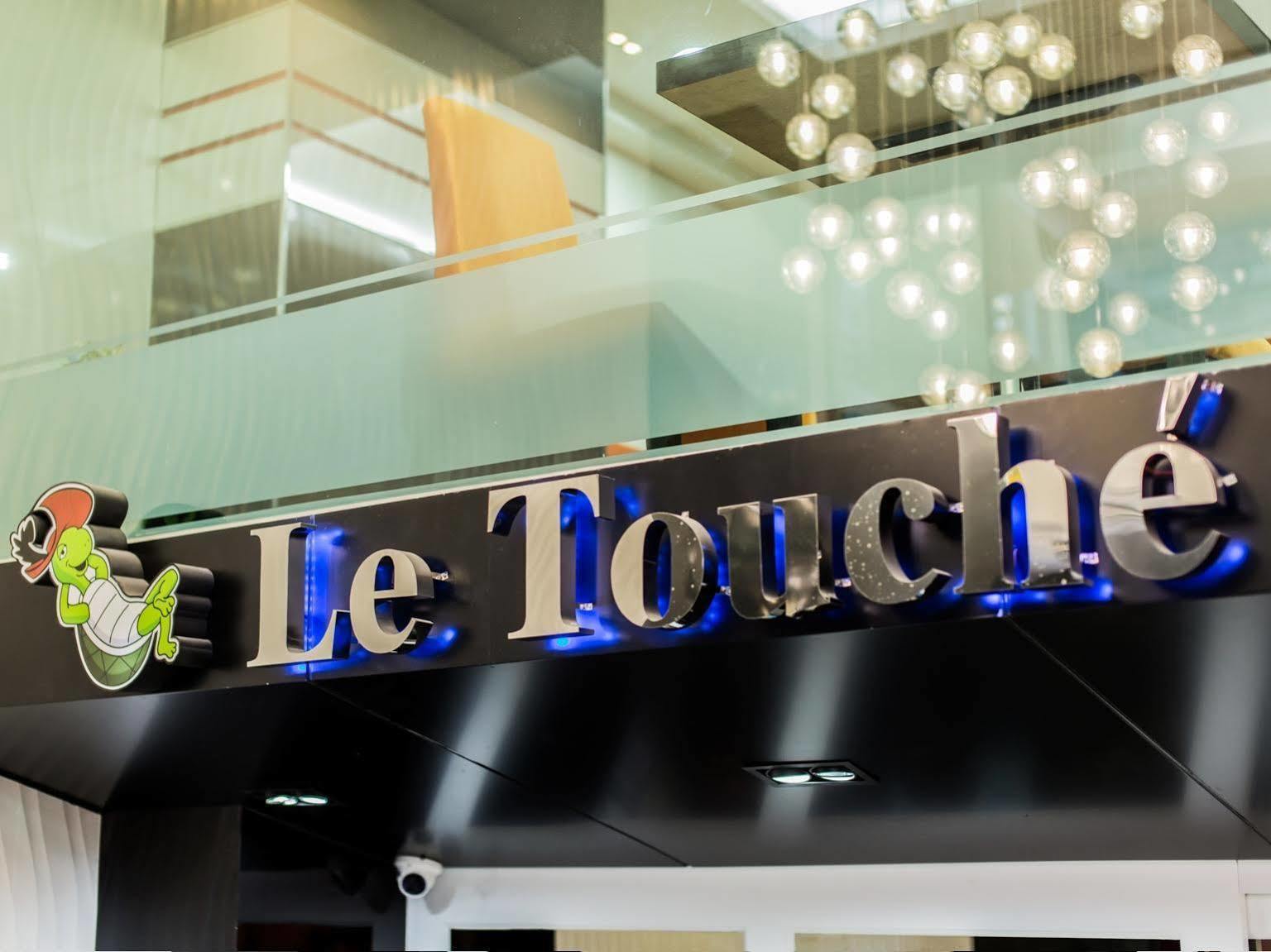 Le Touche Hotel Bangkok Eksteriør billede
